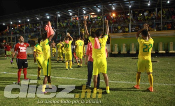 ¡JÚBILO! Celebración, lágrimas y un grito de salvación del Social Sol en Olanchito
