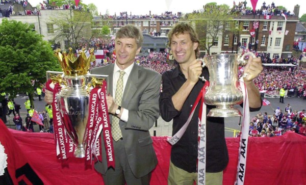 Las 15 inolvidables imágenes de Arsene Wenger con el Arsenal