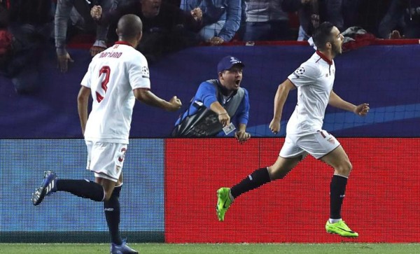 Sevilla cumple pero deja con vida a Leicester en Champions League
