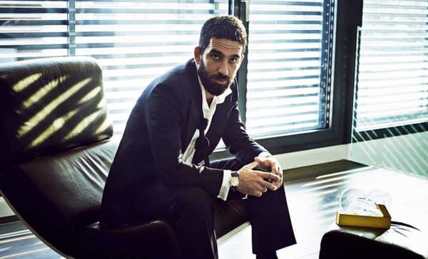 Arda Turan es galardonado como el 'Hombre del año 2015'
