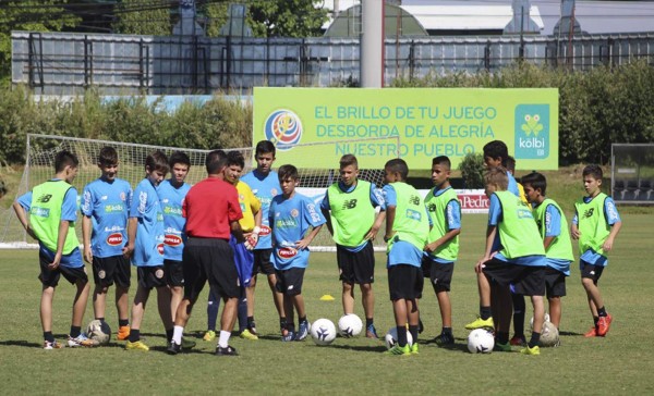 Federación Costarricense de Fútbol inicia proyecto de selecciones regionales en todo el país