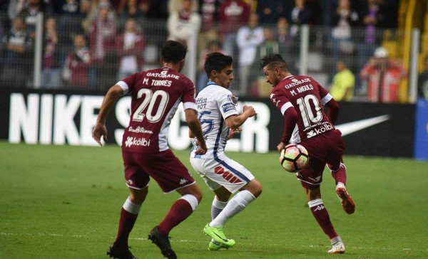 Saprissa dominó a Pachuca en casa pero no pasó del empate