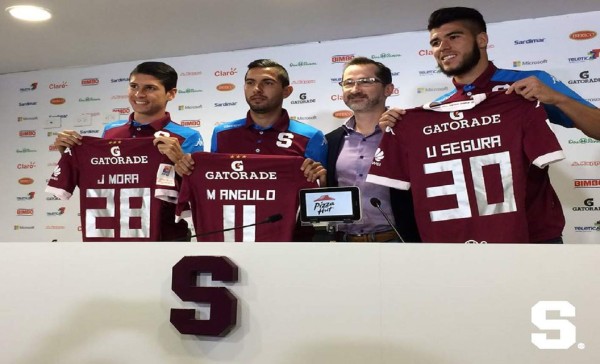 Saprissa renovó a tres futbolistas por dos años y medio