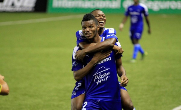 Árabe Unido goleó al San Francisco FC en el inicio de la jornada 10 en Panamá
