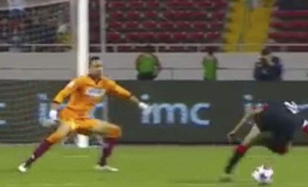 ¡Vergonzoso! Juvenil de Alajuelense hace el ridículo en un evento de beneficencia en Costa Rica