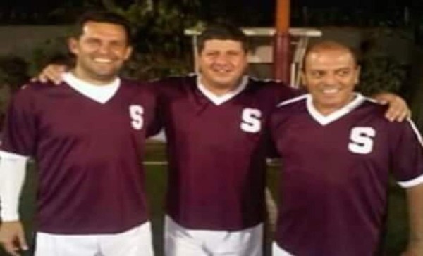 Foto de Javier Delgado con camiseta del Saprissa causa polémica en Costa Rica