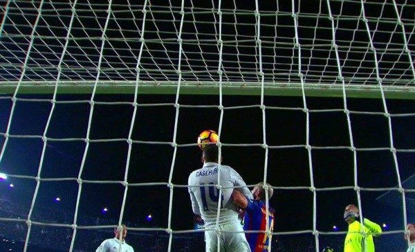 ¡MILAGROSO! Casemiro se viste de héroe y salva de forma increíble de la derrota al Real Madrid