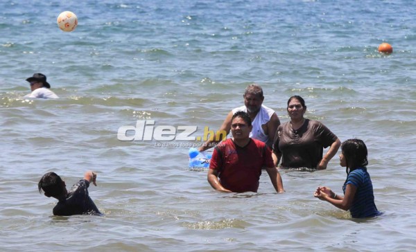 ¡Playa, sol y arena! Las imágenes del verano 2018 en Honduras