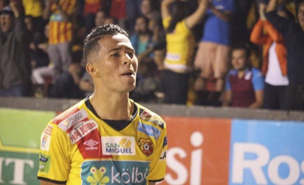 Medios mexicanos ponen a costarricense Gerson Torres muy cerca del América