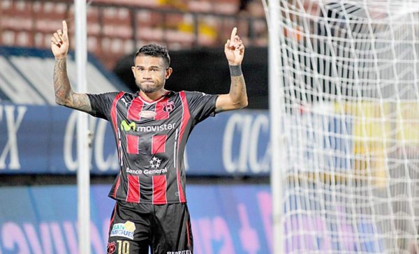 Futbolistas extranjeros con gran responsabilidad en la Liga de Costa Rica