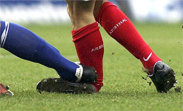 ¡No apto para sensibles! Las lesiones más escalofriantes que se han visto en el fútbol