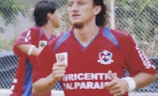 Policía busca a exjugador de Xelajú por muerte de joven