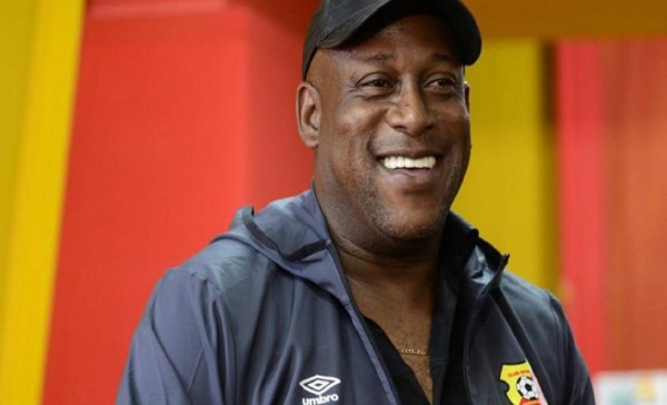 Medford le responde a Cummings: 'Entonces si tenemos mundiales sin meter piernas lo seguiremos haciendo'