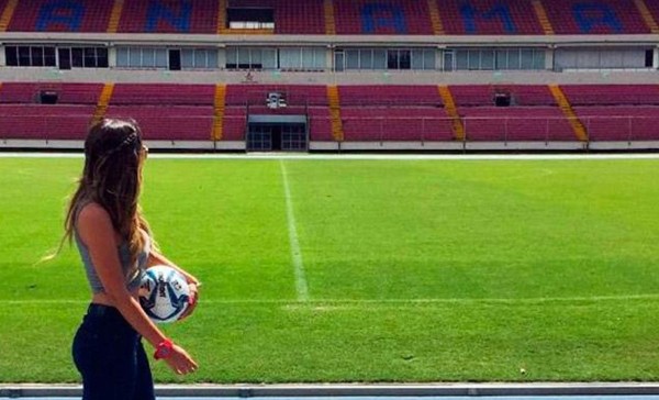 La bella Antonella González enamoró en la Copa Centroamericana