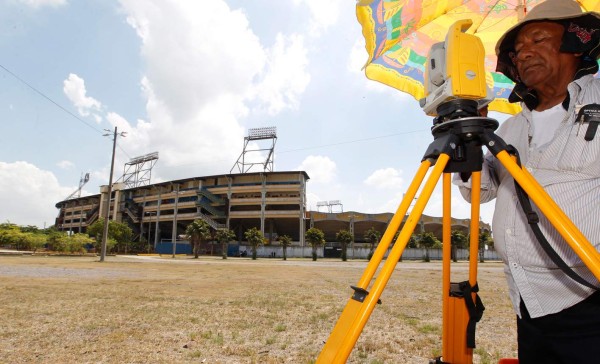 Comienza construcción de cancha que pidió Pinto en el complejo Olímpico&nbsp;&nbsp;