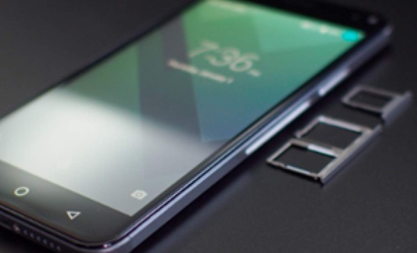 Llega el primer teléfono triple SIM ¿Y para qué?