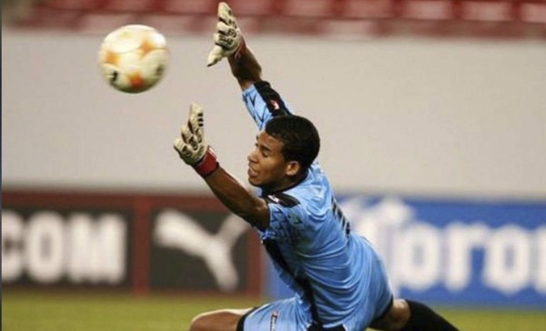 Portero José Calderón dice que Panamá jugará con la ''desesperación'' de Honduras