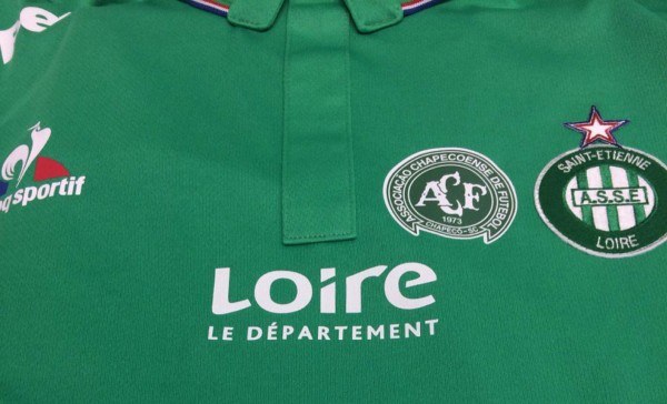 ¡Admirable! Las camisetas que homenajean al Chapecoense