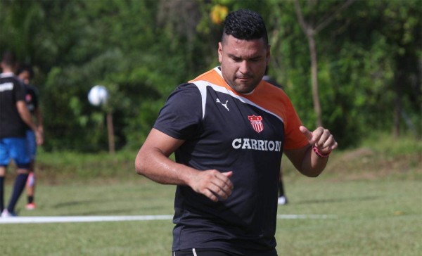Obed Enamorado y el reto de bajar de peso en el Vida