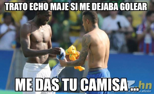 Afición catracha arremete contra Johnny Palacios en los memes