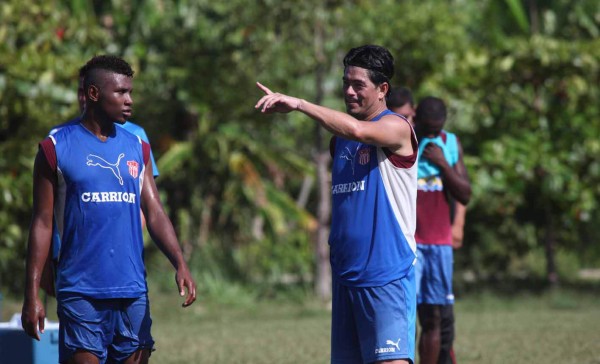 Reinaldo Tilguath realizó su primer entrenamiento como jugador del Vida