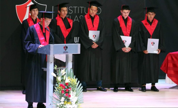 ¡De lujo! Esta es la nueva casa del hondureño Cristian Cálix en México