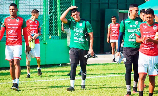 EL MERCADO: Marathón y Real Sociedad fichan, delantero al Comunicaciones y ex River Plate jugará en Honduras