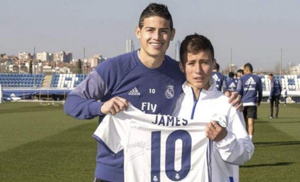 Los futbolistas más influyentes y seguidos en redes sociales