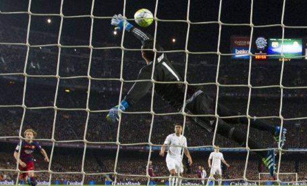 Keylor Navas buscará no recibir goles en el clásico español