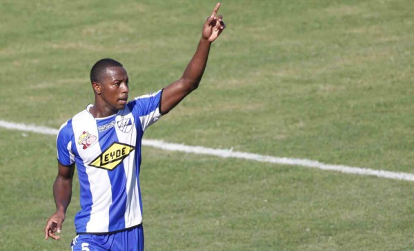 José Velásquez iría al Nacional por año de préstamo