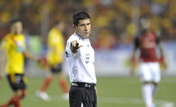 Walter Quesada pitará la final de Costa Rica entre Alajuelense y Herediano