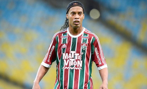 Ronaldinho tiene las horas contadas con Fluminense