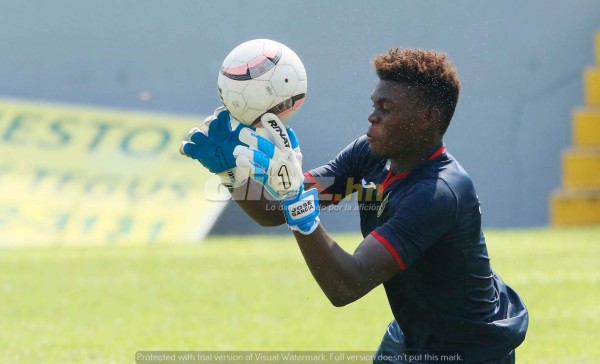 ¡En bicicleta y gozando! Así viven Marathón y Real España las horas previas al clásico sampedrano