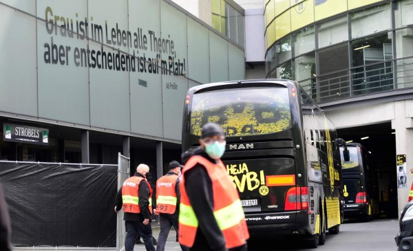 El regreso del fútbol en la Bundesliga en fotos: Celebraciones, suplentes como 'afición' y las medidas de bioseguridad