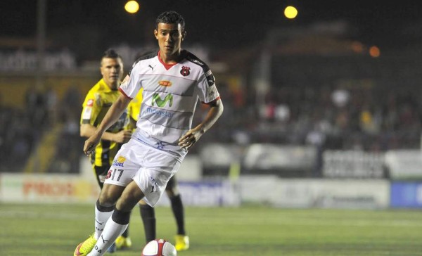 Osvaldo Rodríguez anota golazo en victoria de Alajuelense de Costa Rica