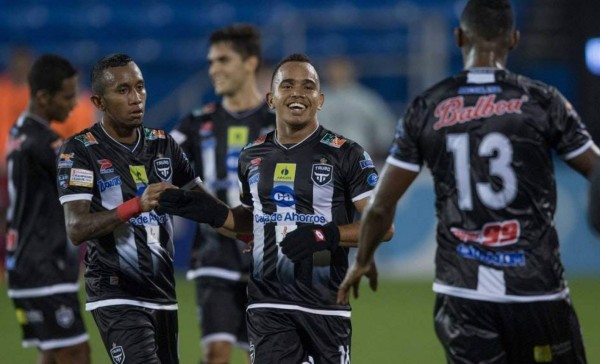 El América busca fabricar ventaja al recibir al Tauro en el Azteca