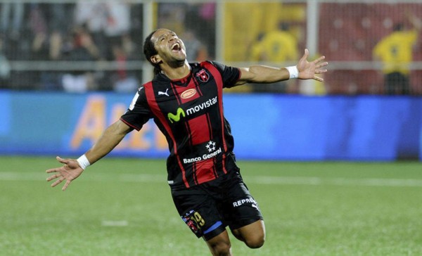 Saprissa rescató un punto en el clásico del fútbol de Costa Rica