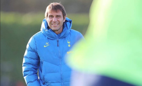 No volverán a probarlos: los alimentos que Conte les prohibió a los jugadores del Tottenham