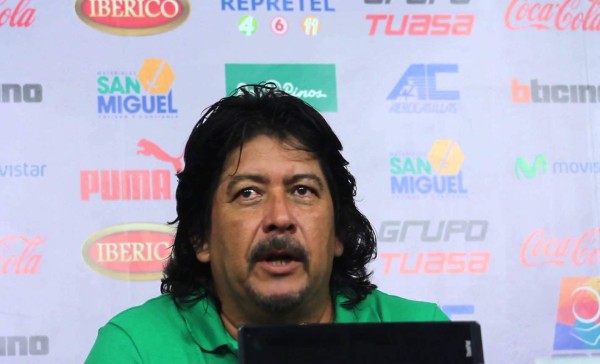 Técnico de Limón FC:”Algunos futbolistas juegan bajo amenaza”