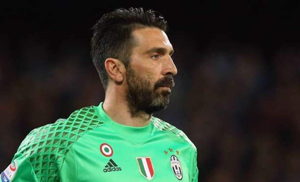 Buffon advierte a su Juventus de que aún no han eliminado al Barcelona