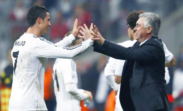 Ancelotti: 'Cristiano, es el mejor jugador que he visto en mi vida'.