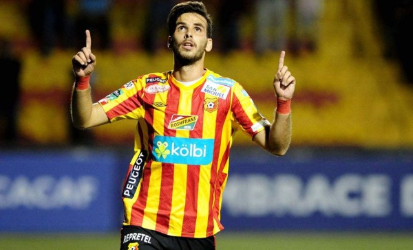 Goleador de Centroamérica jugará en el fútbol de Tailandia