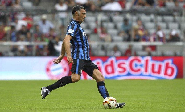 Las leyendas del Inter de Milán con los que juega David Suazo