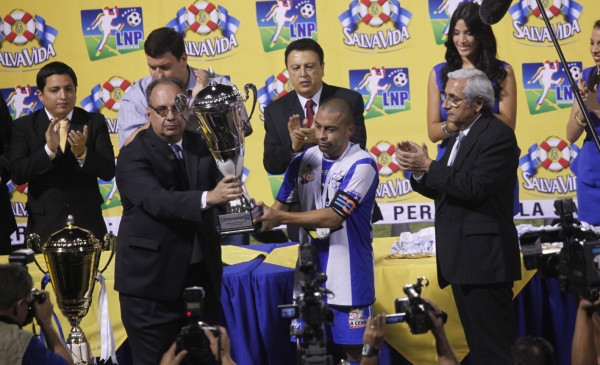 OLIMPIA TRICAMPEON APERTURA 2012