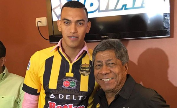 RUMORES Y FICHAJES: ¿Carlitos Mejía al extranjero? Los grandes buscan a los goleadores