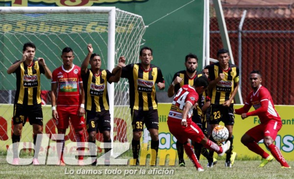Fiesta en Tocoa: Real Sociedad celebra y va a su cuarta final