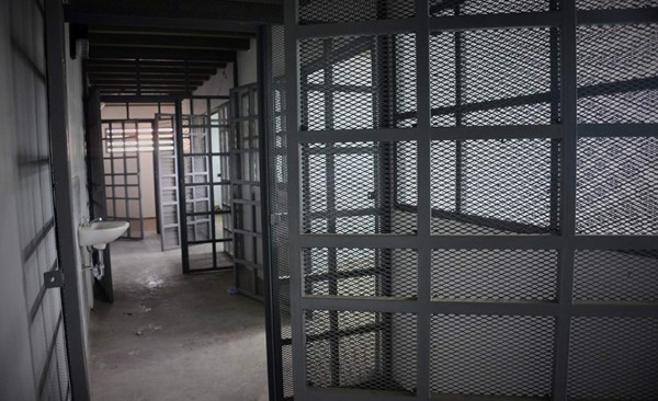 INFORME ESPECIAL: Así es la vida dentro de la nueva prisión de Honduras: El Pozo 3