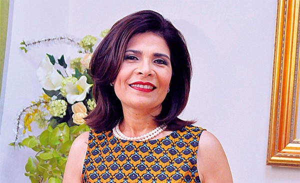 FOTOS: Así era Hilda Hernández, la hermana de JOH que murió en el accidente aéreo