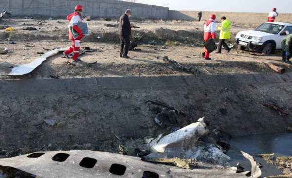 Las impactantes imágenes de cómo quedó el avión que se estrelló en Irán y dejó 176 muertos&nbsp;&nbsp;
