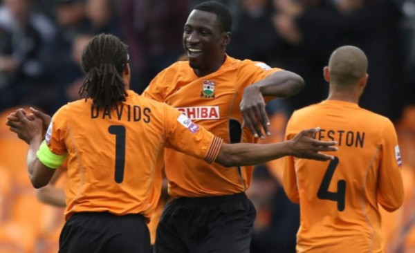 Messi y los otros dorsales extraños en el fútbol: Un centrocampista top utilizó el número 1